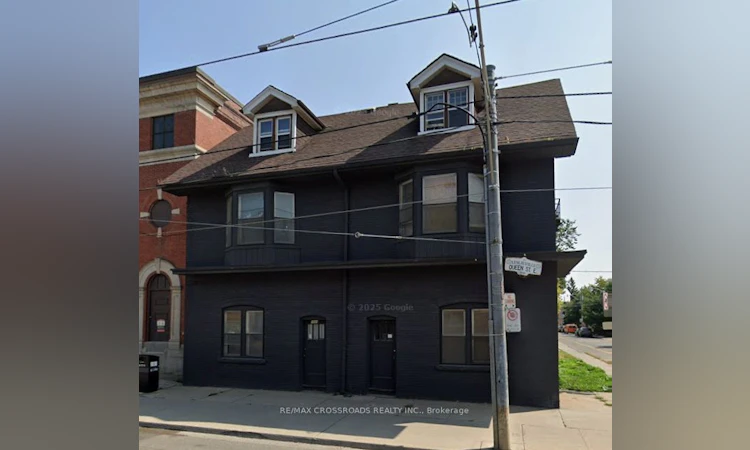 1349-1351 Queen Street E
