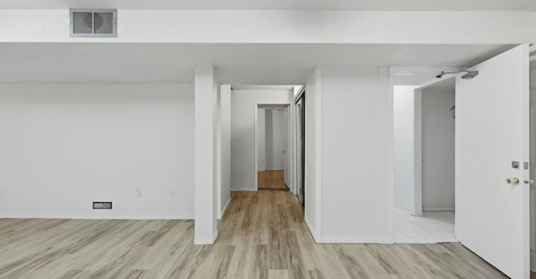 BSMT-584 Strouds Lane, Pickering, ON, L1V 4S6 - 8