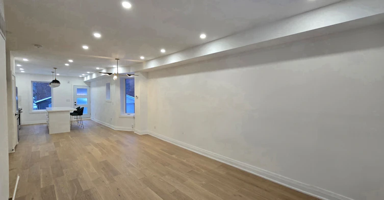 9 Alton Avenue, Toronto, ON, M4L 2M3
