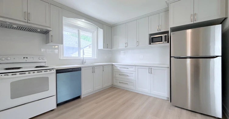 61 Crosland Drive, Toronto, ON, M1R 4M9 - 11