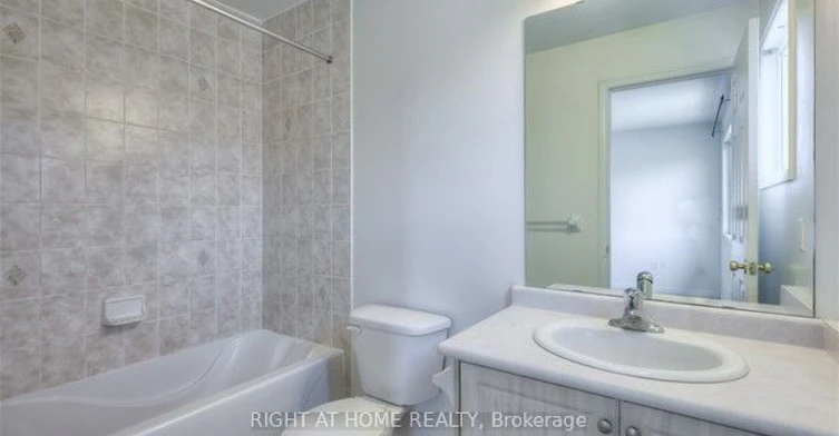 10 Wilkes Crescent, Toronto, ON, M1L 0B3 - 16