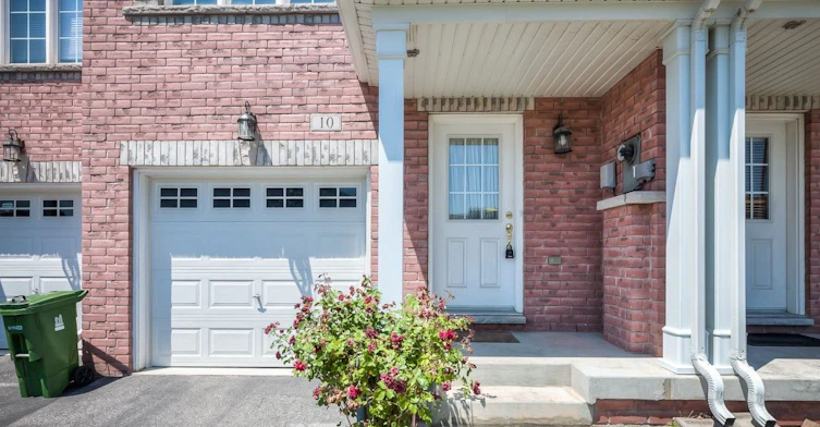 10 Wilkes Crescent, Toronto, ON, M1L 0B3