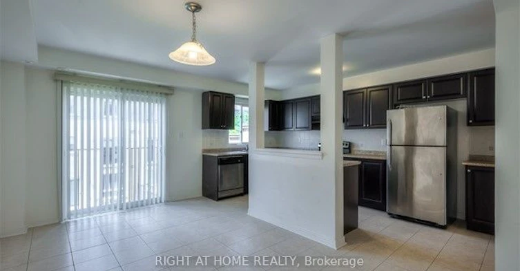 10 Wilkes Crescent, Toronto, ON, M1L 0B3 - 5