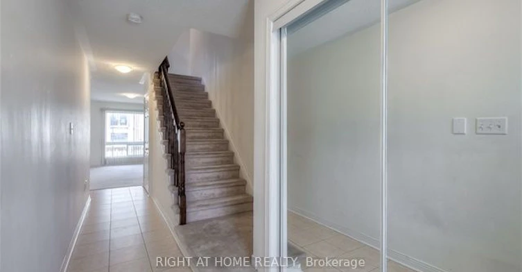 10 Wilkes Crescent, Toronto, ON, M1L 0B3 - 10
