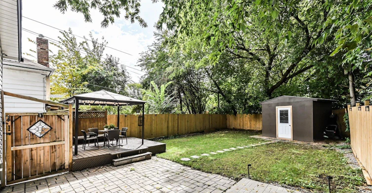94 Meighen Avenue, Toronto, ON, M4B 2H7 - 17