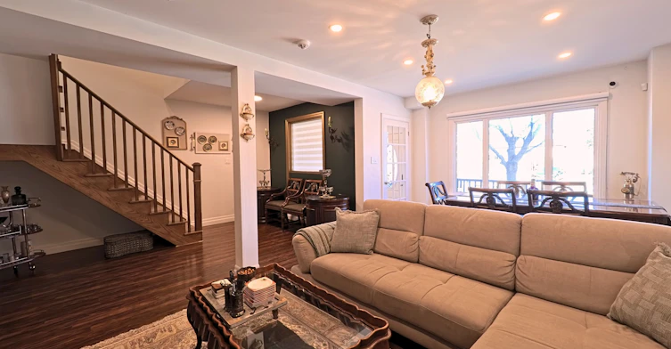 94 Meighen Avenue, Toronto, ON, M4B 2H7 - 3