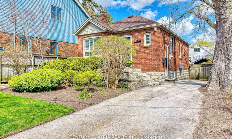 20 1/2 East Road