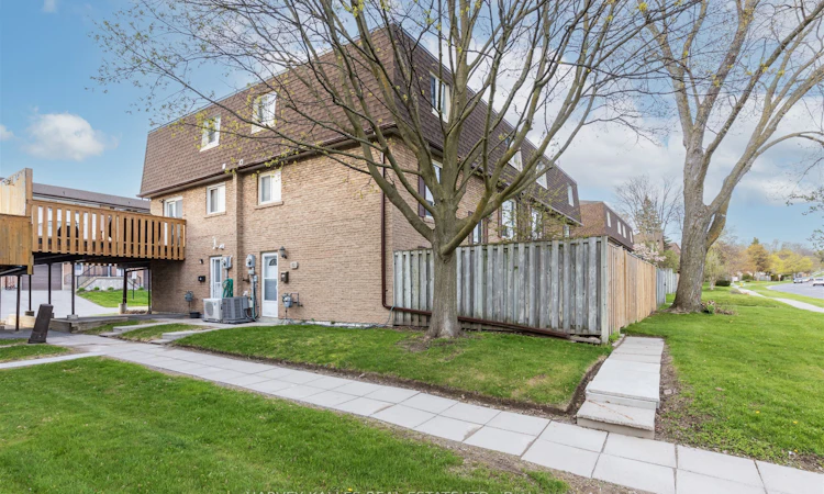 82-321 Blackthorn Street
