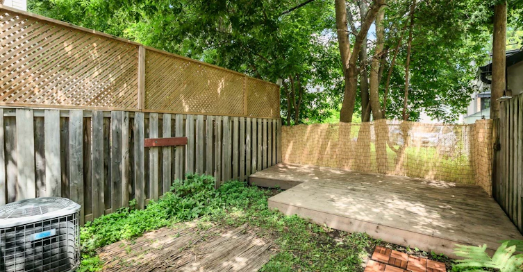 37 Craven Road, Toronto, ON, M4L 2Z4 - 27