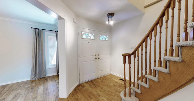 35 Forest Grove Drive, Whitby, ON, L1R 2A6 - 3