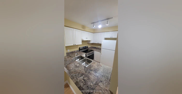 1216-11 Lee Centre Drive, Toronto, ON, M1H 3J5 - 4