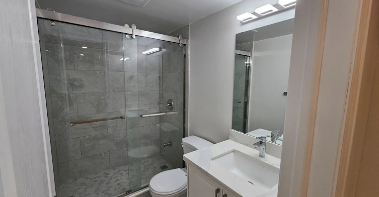 Lower-733 Balaton Avenue, Pickering, ON, L1W 1W3 - 9