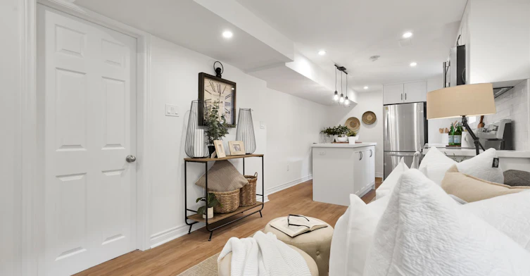 2-13 Quaintance Avenue, Ajax, ON, L1Z 1P3 - 11