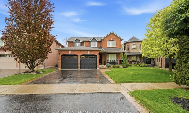16 Mcneilage Court