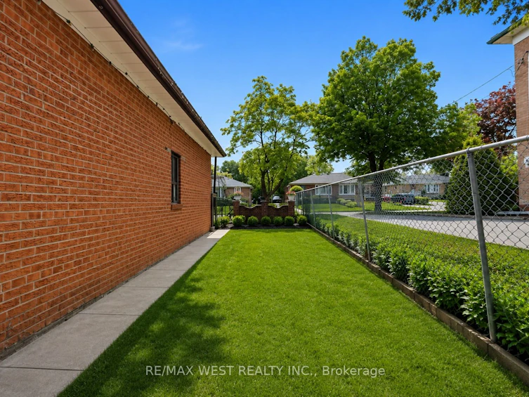 119 Benjamin Boulevard, Toronto, ON, M1K 3P4 - 25