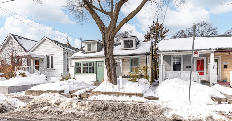 146 Hanson Street, Toronto, ON, M4C 1A4