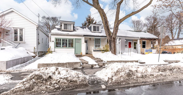 146 Hanson Street, Toronto, ON, M4C 1A4 - 2