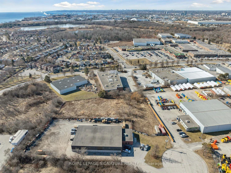 10 Chisholm Court, Ajax, ON, L1S 4N8 - 6