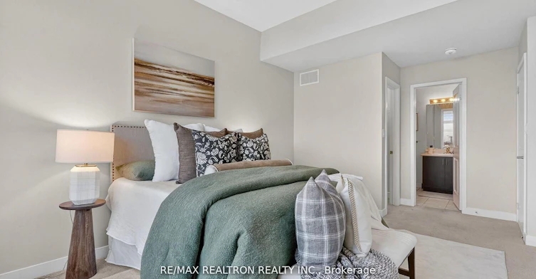 103-2550 Castlegate Crossing N/A, Pickering, ON, L1X 0H6 - 17