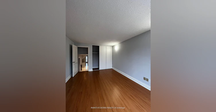 102 Seamist Crescent, Toronto, ON, M1V 3K4 - 7