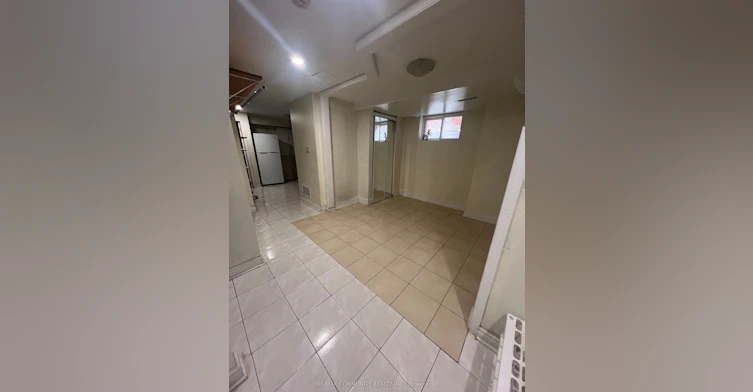 Basement-39 Briarglen Court, Toronto, ON, M1W 3Z8 - 2