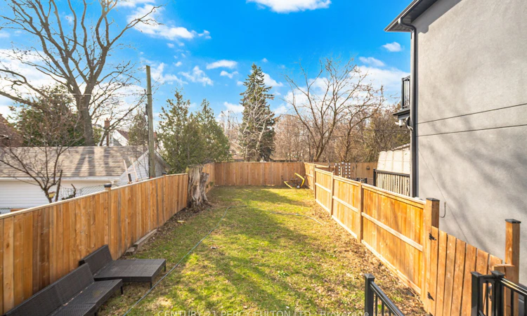 195 Danforth Road