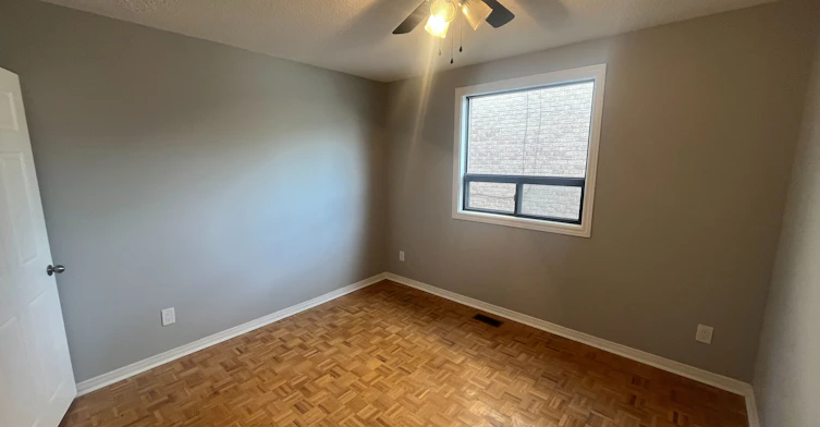 Main-222 Mortimer Avenue, Toronto, ON, M4J 2C5 - 7