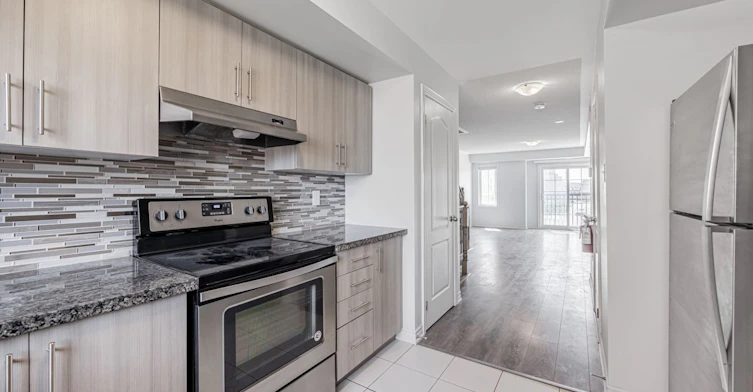 2496 Rosedrop Path, Oshawa, ON, L1L 0K6 - 11