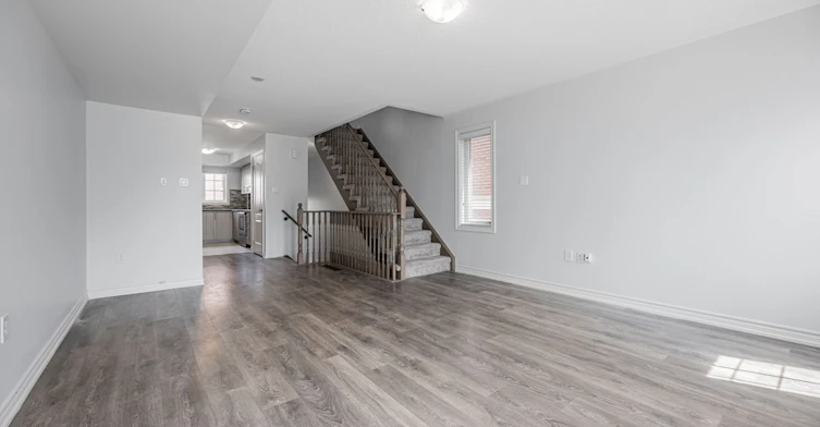 2496 Rosedrop Path, Oshawa, ON, L1L 0K6 - 4