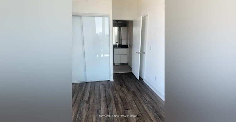 1202-30 Baseball Place, Toronto, ON, M4M 0E8 - 6