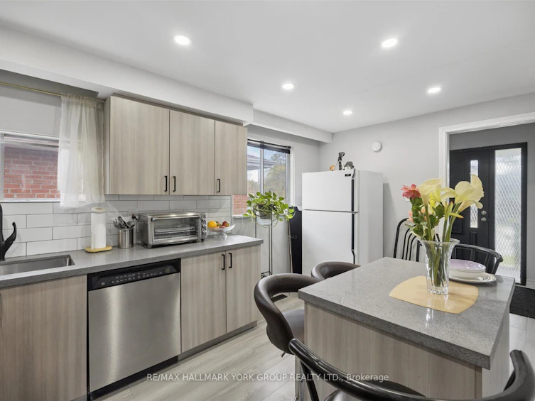 30 Briarbluff Avenue, Toronto, ON, M1E 3H3 - 16