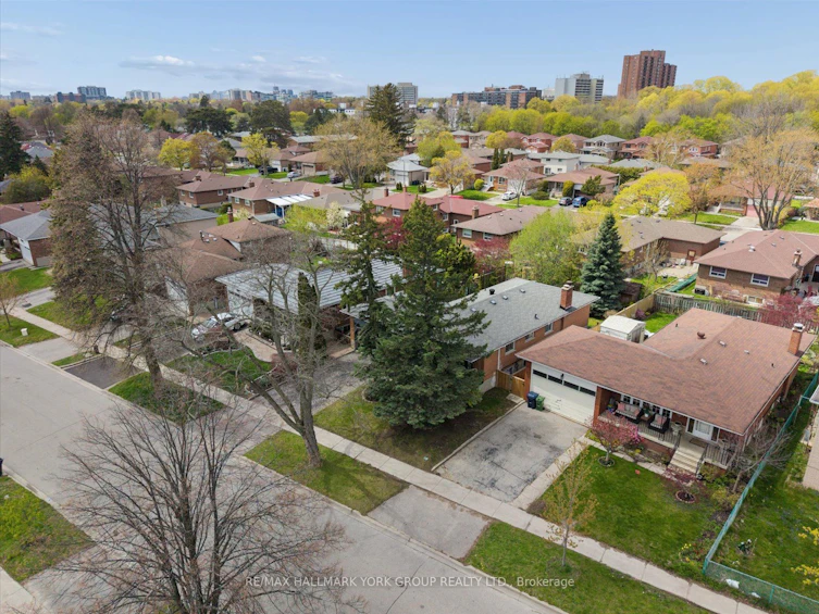 30 Briarbluff Avenue, Toronto, ON, M1E 3H3 - 48