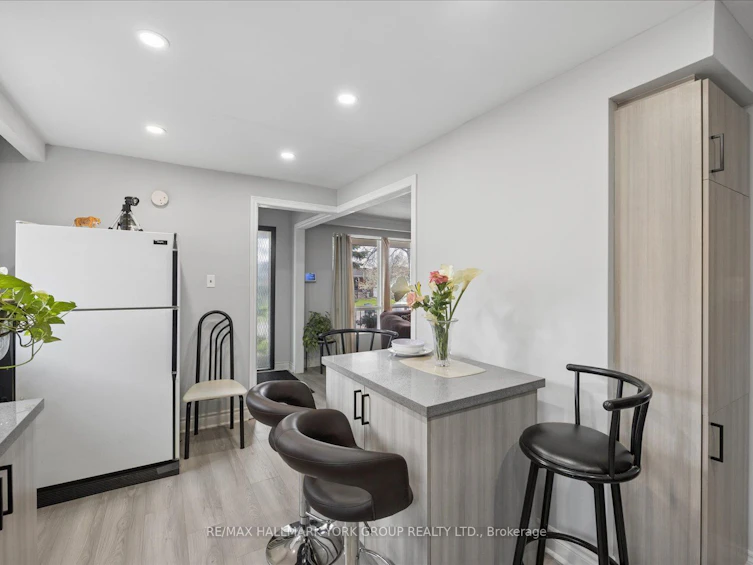 30 Briarbluff Avenue, Toronto, ON, M1E 3H3 - 17