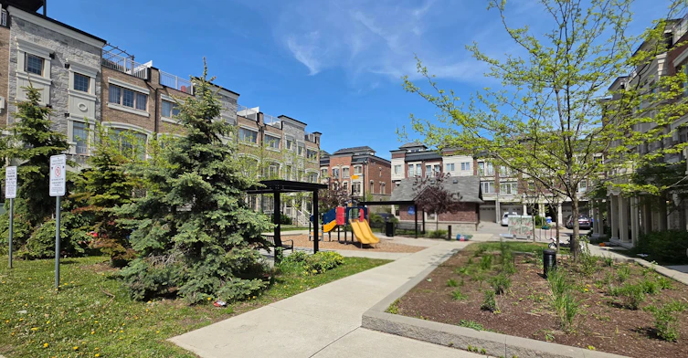 16 Coxhead Lane, Ajax, ON, L1T 0P4 - 2