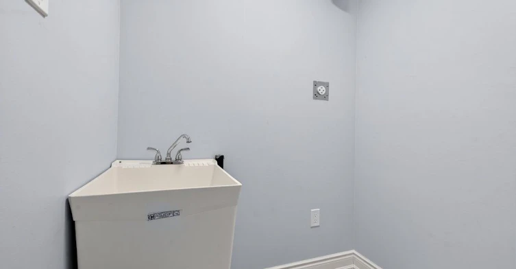 61B Bexhill Avenue, Toronto, ON, M1L 3B7 - 43