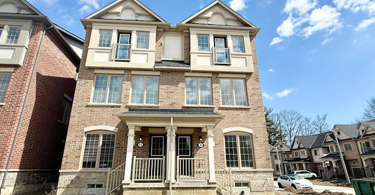 11 Franklin Avenue, Toronto, ON, M1C 1N8