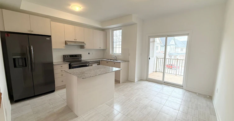 11 Franklin Avenue, Toronto, ON, M1C 1N8 - 5