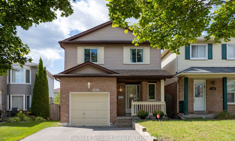 820 Bennett Crescent