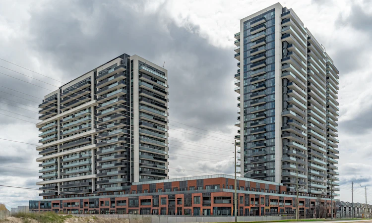2302-2545 Simcoe Street