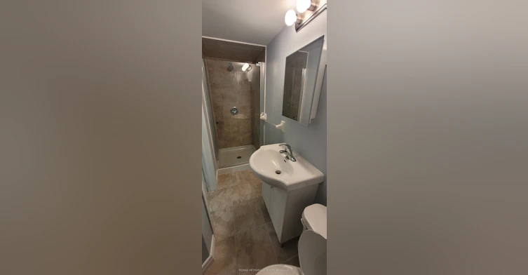 BSMT-16B Gower Street, Toronto, ON, M4B 3P5 - 10