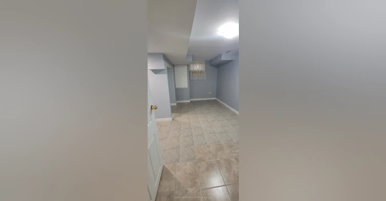 BSMT-16B Gower Street, Toronto, ON, M4B 3P5 - 5