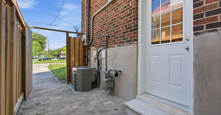 Lower Level-141 Roebuck Drive, Toronto, ON, M1K 2H9 - 2