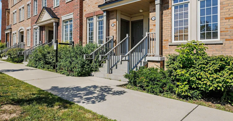 35-19 Island Road, Toronto, ON, M1C 0E4 - 2
