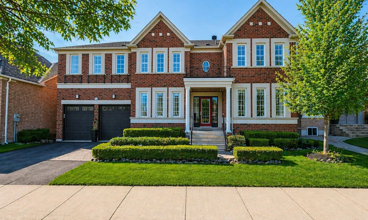46 Williamson Drive W