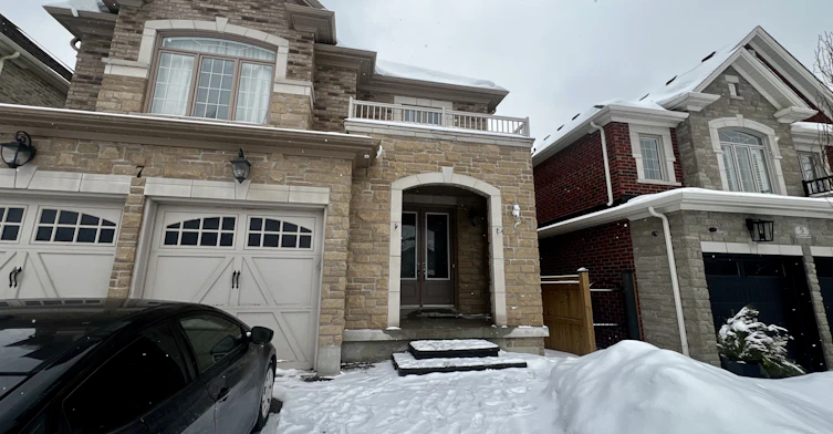 Basement-7 Glengowan Street, Whitby, ON, L1R 0K8