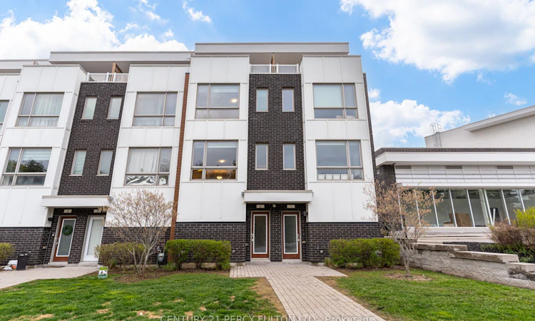2-1870 Altona Road
