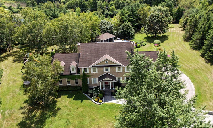 136 Wintergreen Court