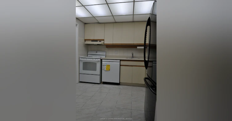 A-1013 Pape Avenue, Toronto, ON, M4K 3V8 - 25