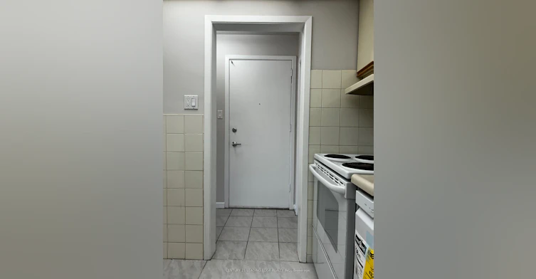 A-1013 Pape Avenue, Toronto, ON, M4K 3V8 - 34