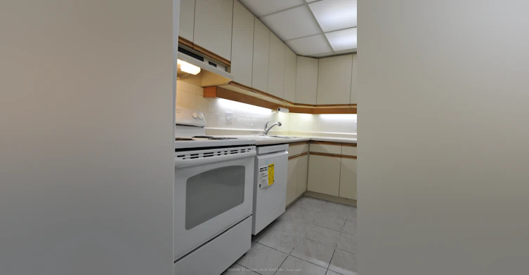 A-1013 Pape Avenue, Toronto, ON, M4K 3V8 - 2